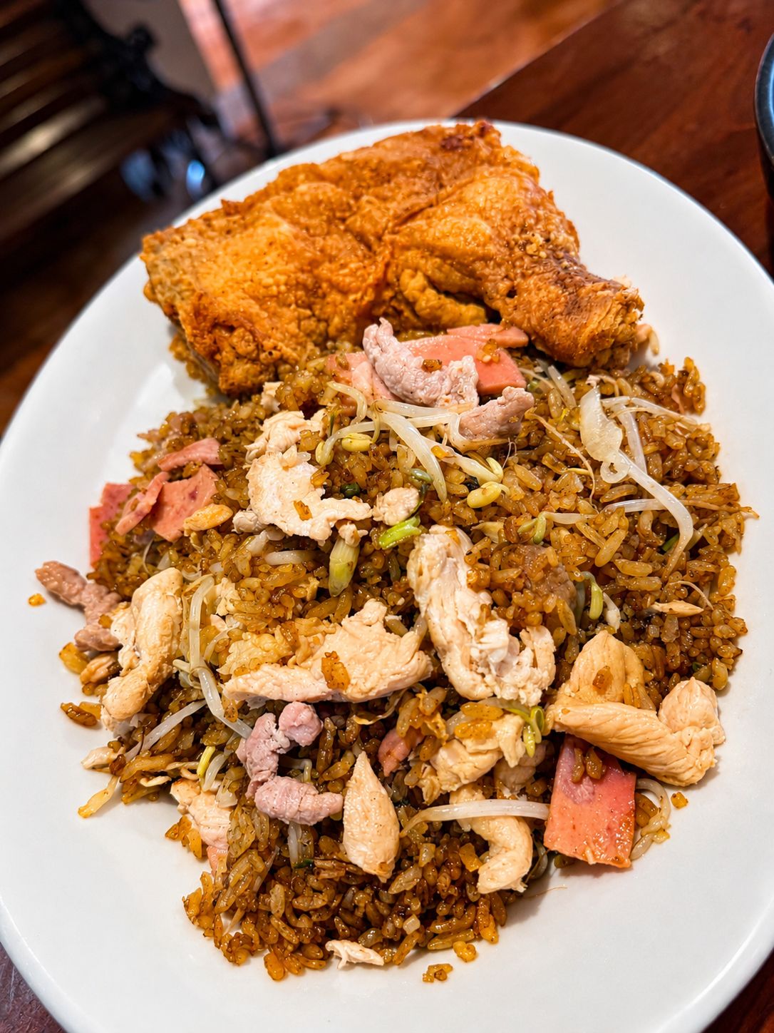Arroz chino con 1/4 de pollo frito